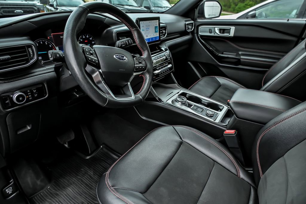 Certified 2023 Ford Explorer ST-Line w/ Class IV Trailer Tow Package AWD/4WD image 15