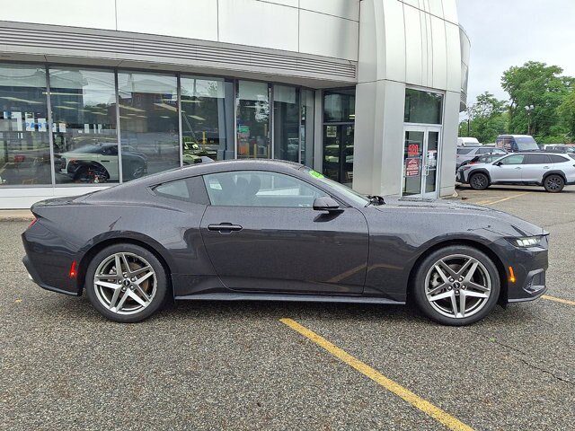 Certified 2024 Ford Mustang Coupe RWD image 9