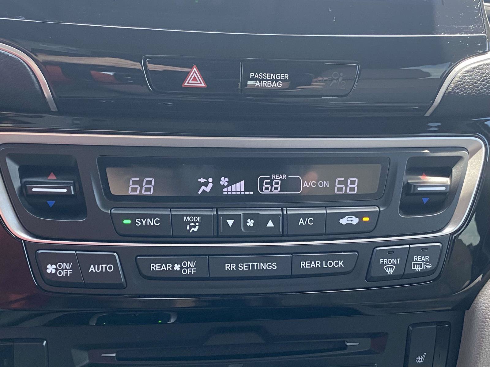 Used 2022 Honda Pilot Touring image 28