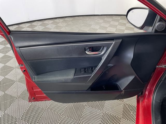 Used 2017 Toyota Corolla LE FWD image 10