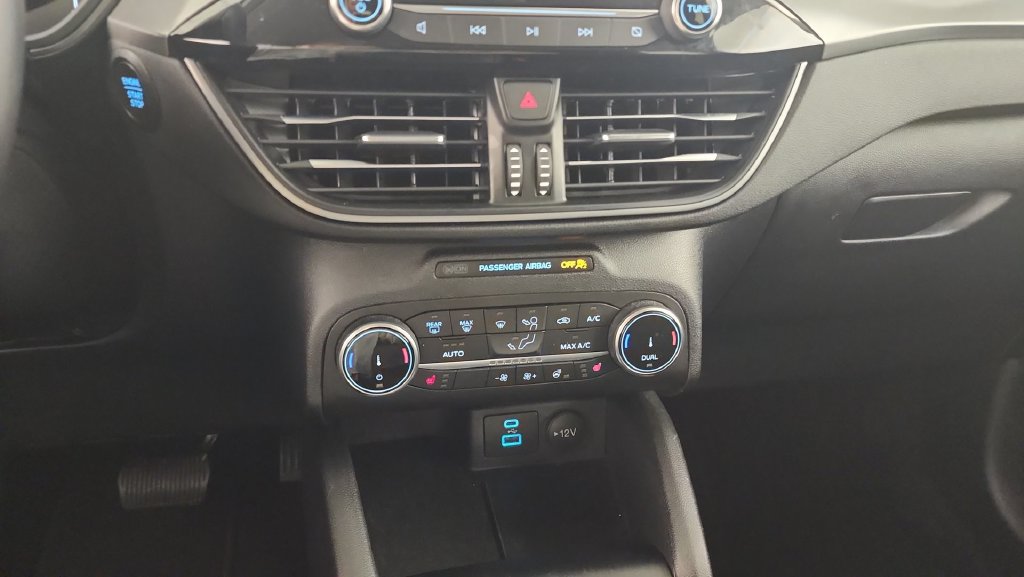Certified 2023 Ford Escape Active w/ Cold Weather Package FWD image 16