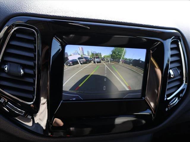 Used 2020 Jeep Compass Latitude AWD/4WD image 21