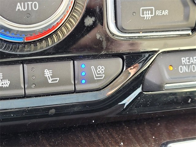 Used 2022 GMC Yukon XL Denali w/ Denali Ultimate Package image 26