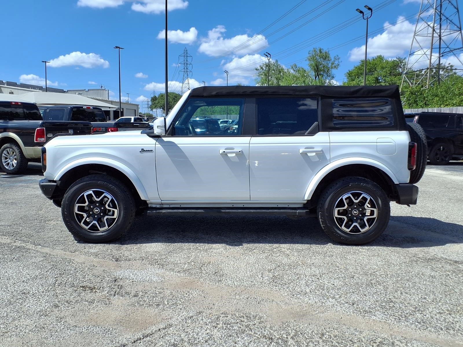 Certified 2022 Ford Bronco Outer Banks AWD/4WD image 9