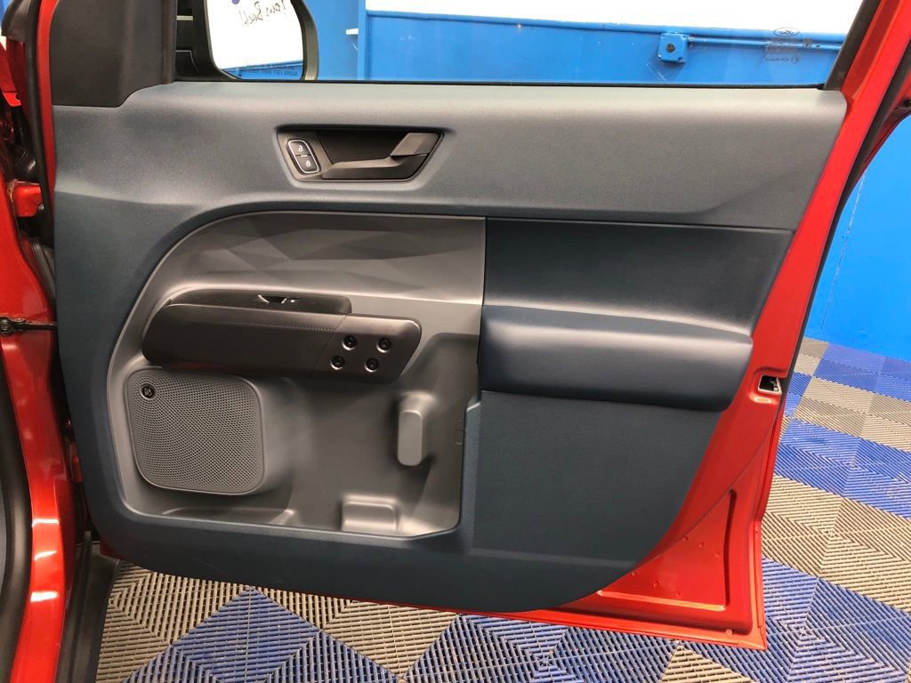 Certified 2024 Ford Maverick Lariat w/ Black Appearance Package image 26