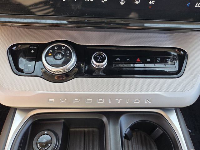 Certified 2025 Ford Expedition Active RWD image 26