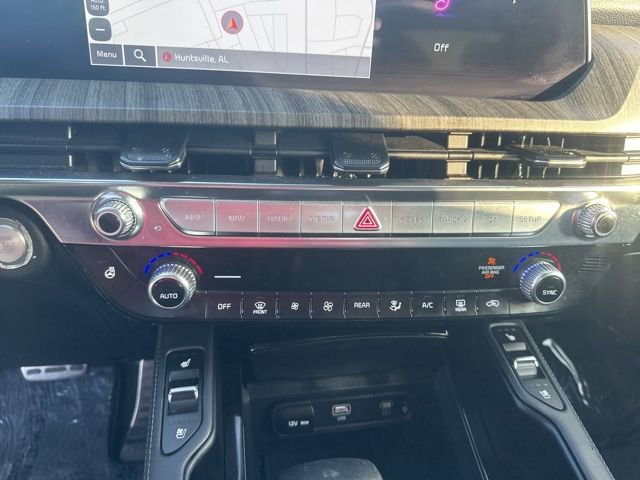 Used 2024 Kia Telluride SX Prestige w/ Towing Package AWD/4WD image 25