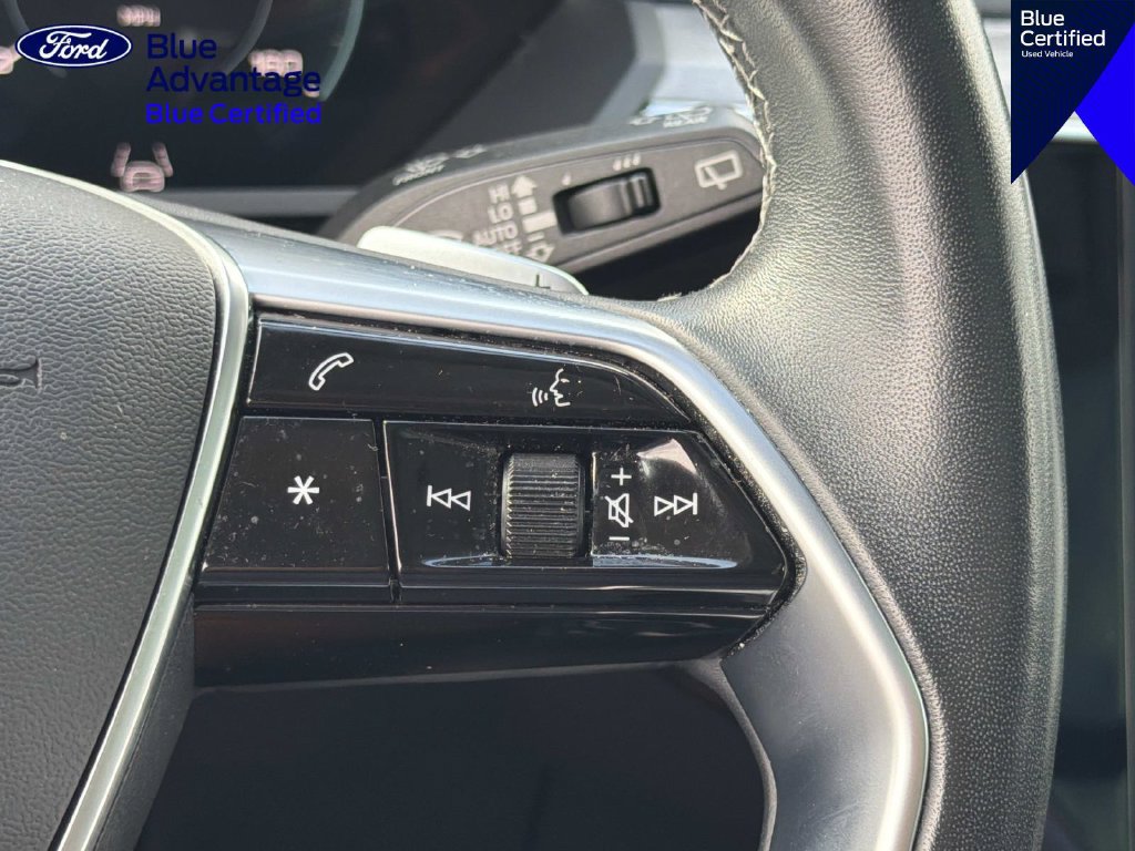 Used 2024 Audi Q8 e-tron Premium AWD/4WD image 22