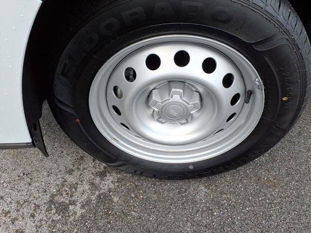 Certified 2024 Ford Maverick XL image 17