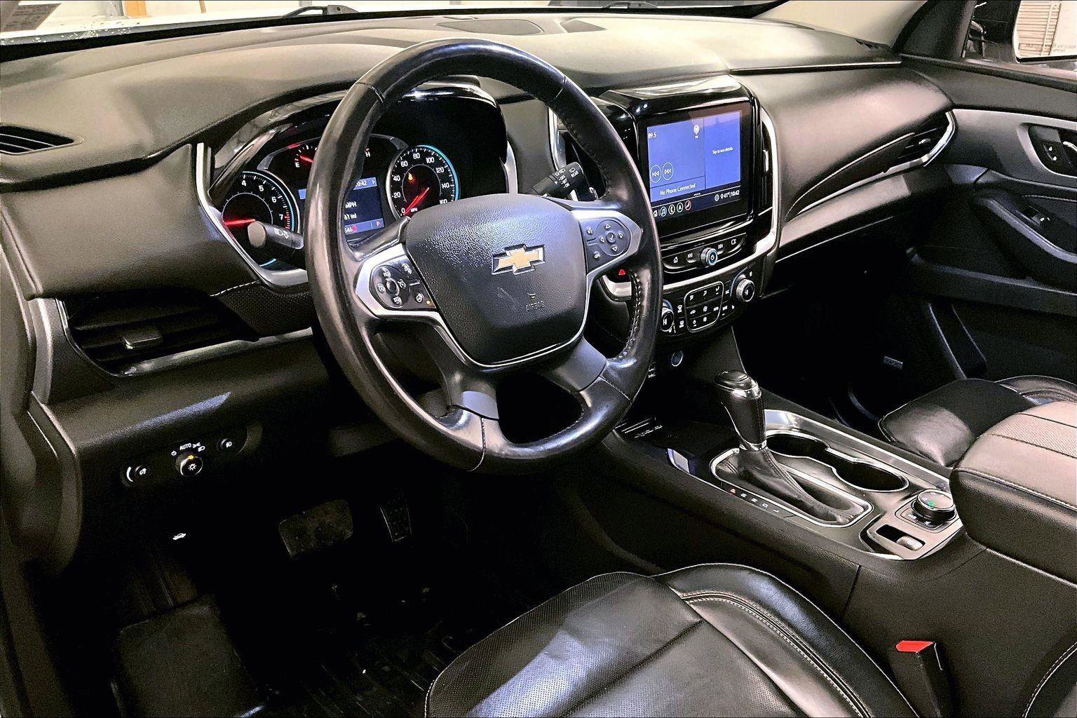Used 2020 Chevrolet Traverse Premier w/ Redline Edition image 12