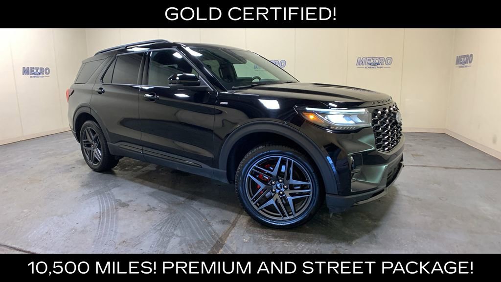 Certified 2025 Ford Explorer ST-Line w/ Premium Package AWD/4WD image 1