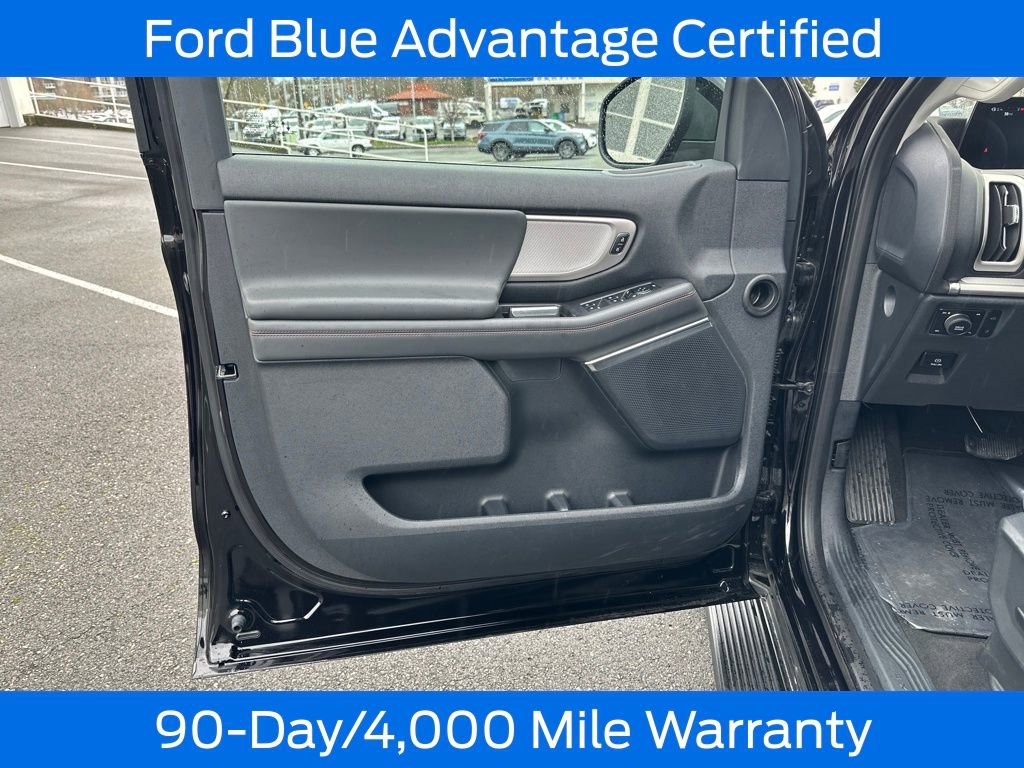 Certified 2025 Ford Expedition Active image 12