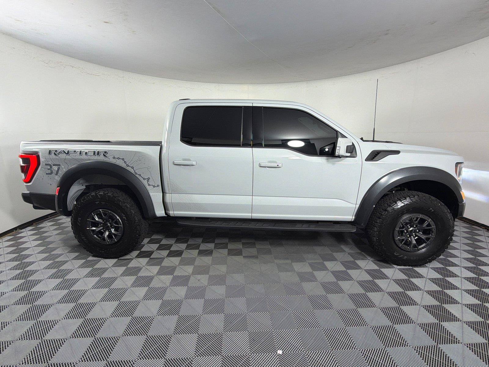 Certified 2023 Ford F150 Raptor w/ Raptor 37 Performance Package AWD/4WD image 8