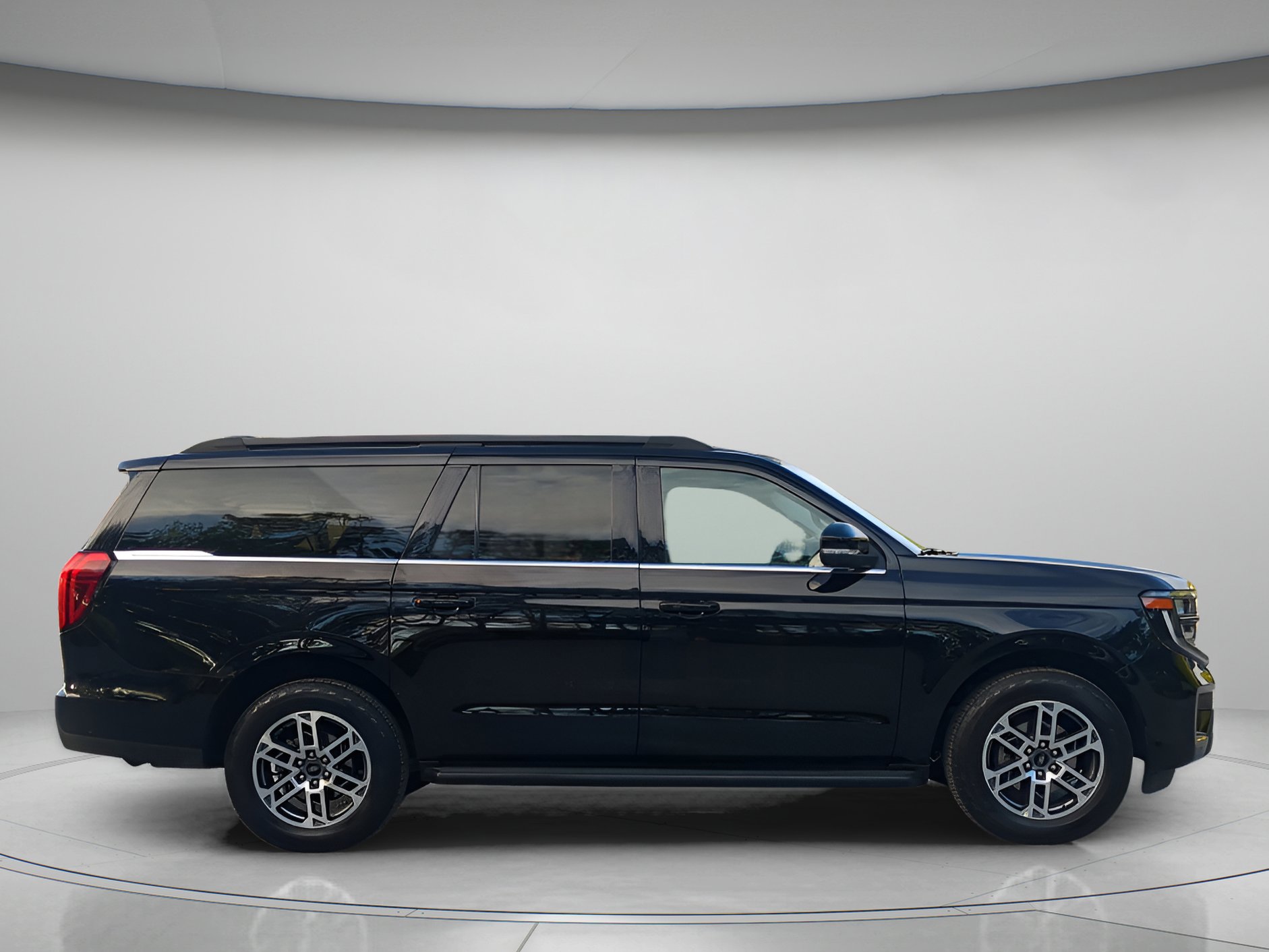 Certified 2025 Ford Expedition Max Active AWD/4WD image 39