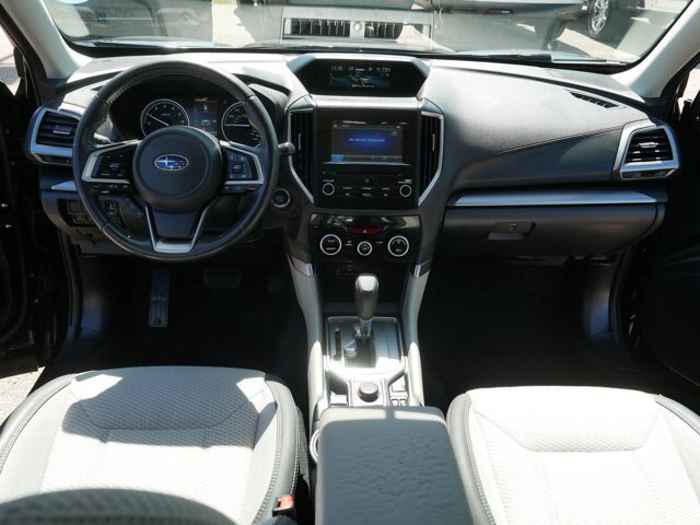 Used 2020 Subaru Forester Premium AWD/4WD image 21