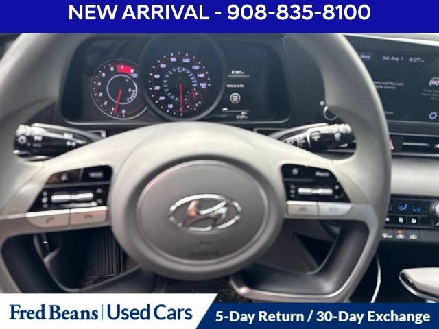 Used 2022 Hyundai Elantra SEL FWD image 13