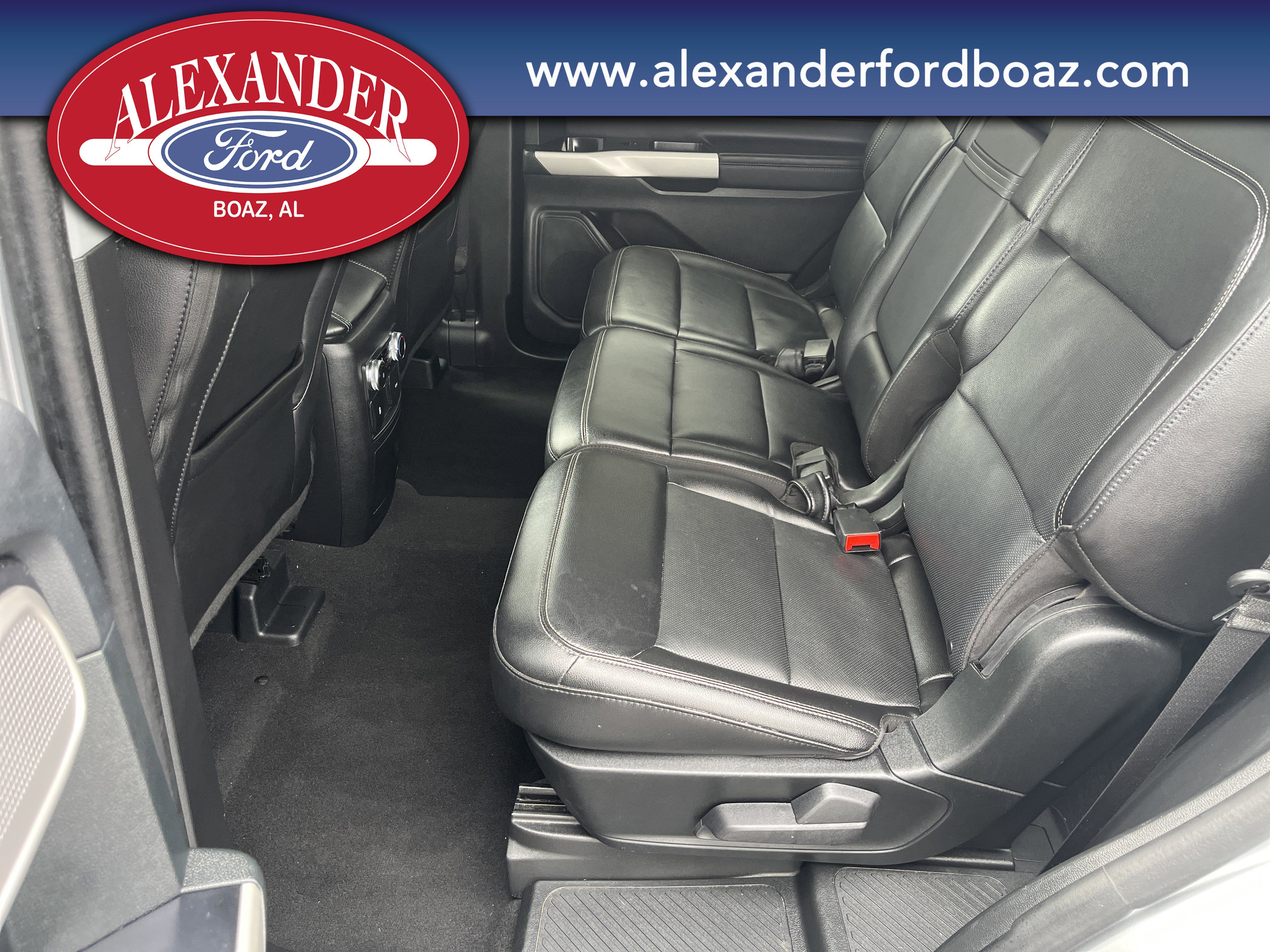 Certified 2024 Ford Explorer Limited image 12