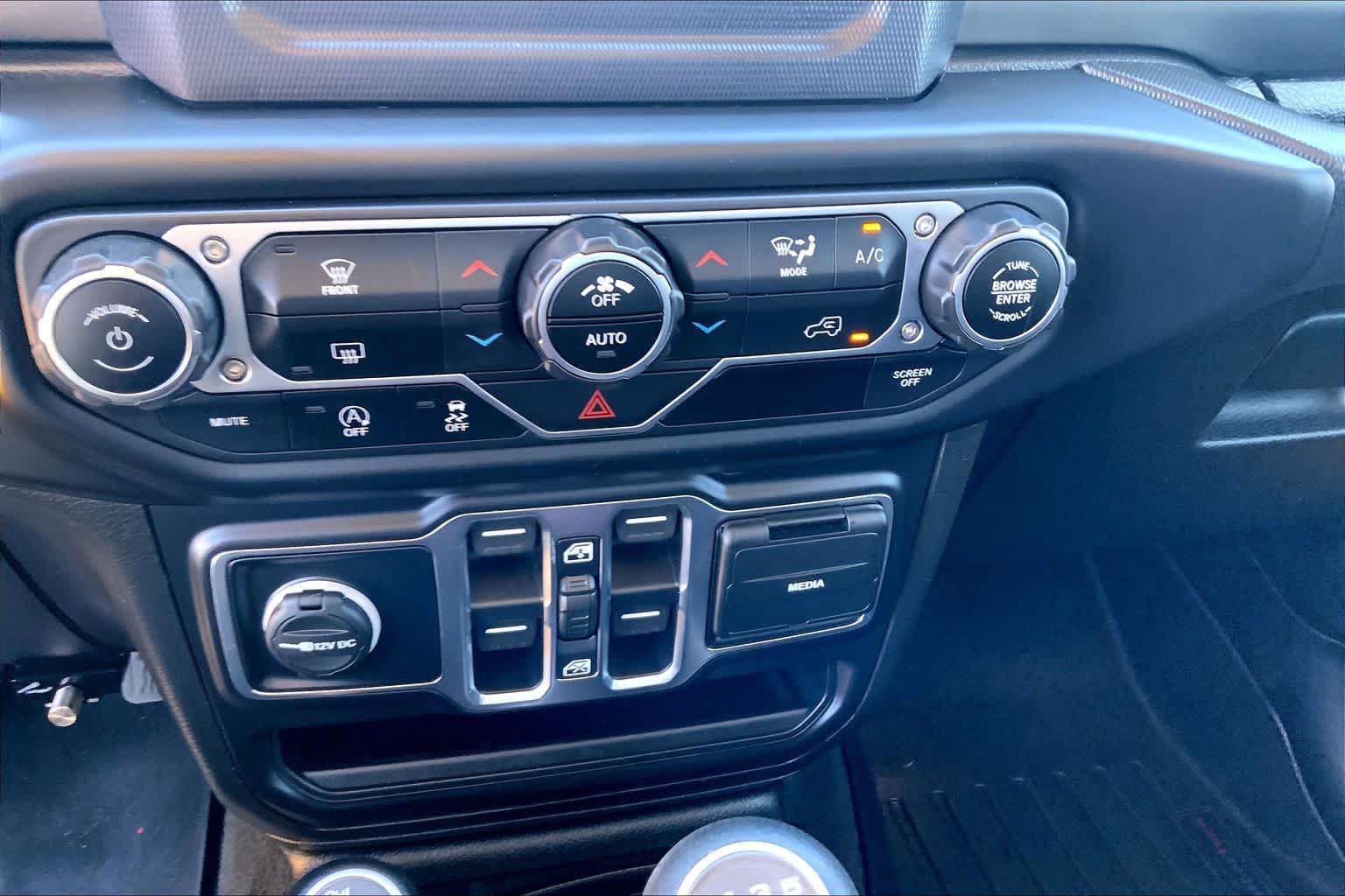 Used 2020 Jeep Wrangler Unlimited Sport S AWD/4WD image 35