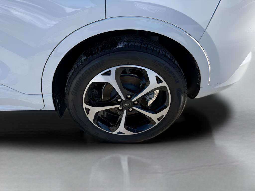Certified 2025 Ford Escape ST-Line Elite w/ Premium Technology Package AWD/4WD image 26
