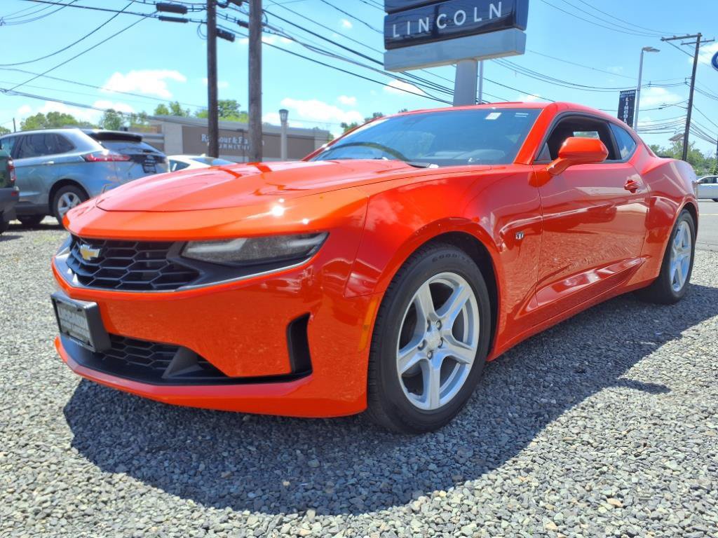 Used 2021 Chevrolet Camaro LT RWD image 5