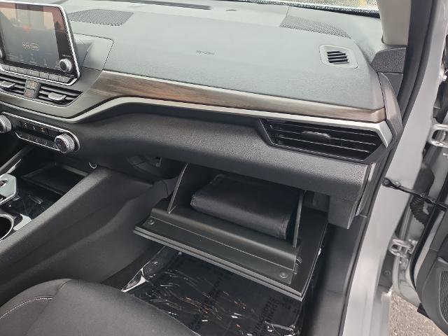 Used 2024 Nissan Altima 2.5 SV image 34