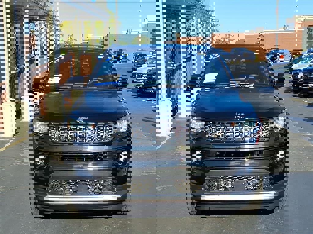 Used 2024 Jeep Compass Limited image 6