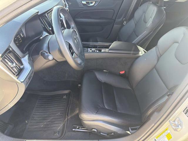 Used 2019 Volvo S60 T5 Momentum w/ Premium Package image 18