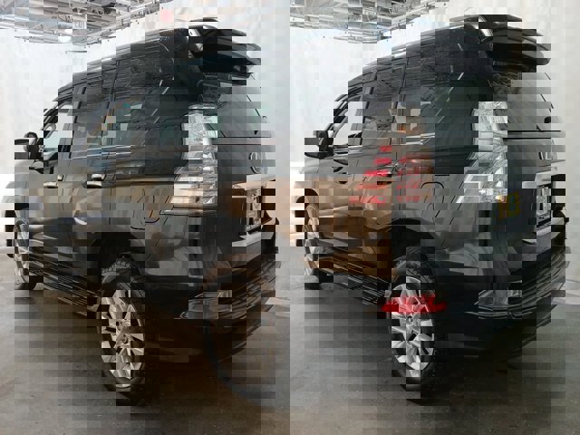 Used 2023 Lexus GX 460 Premium image 2