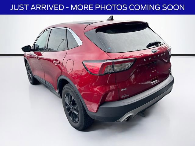 Certified 2020 Ford Escape SE image 3