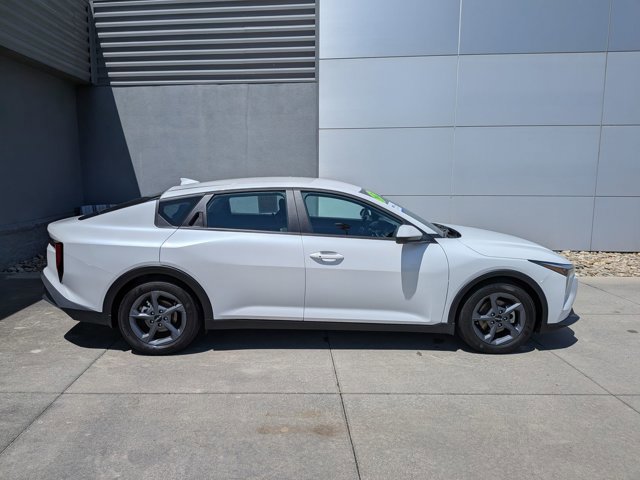 Used 2025 Kia K4 FWD image 3