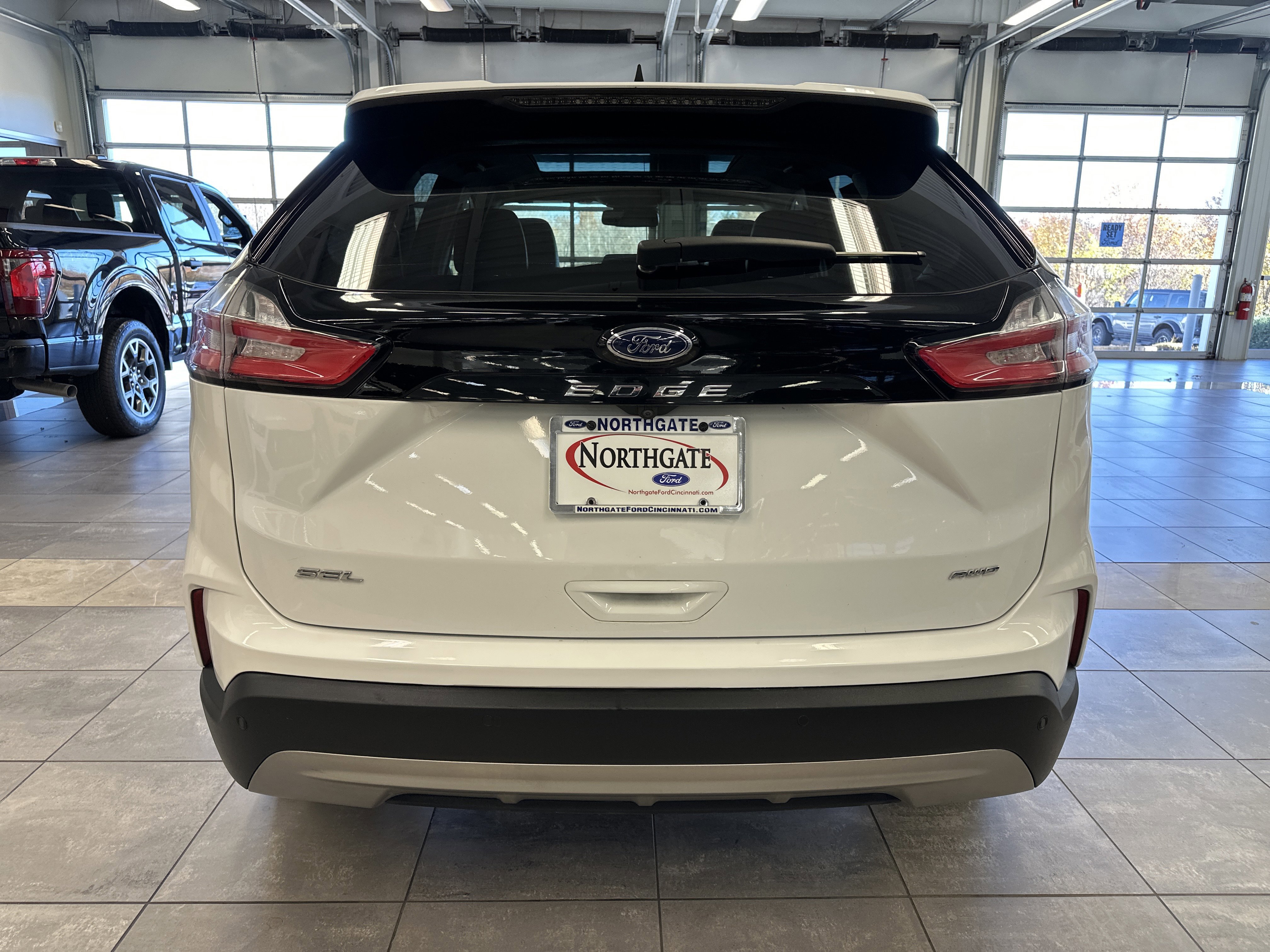 Certified 2023 Ford Edge SEL w/ Convenience Package image 4
