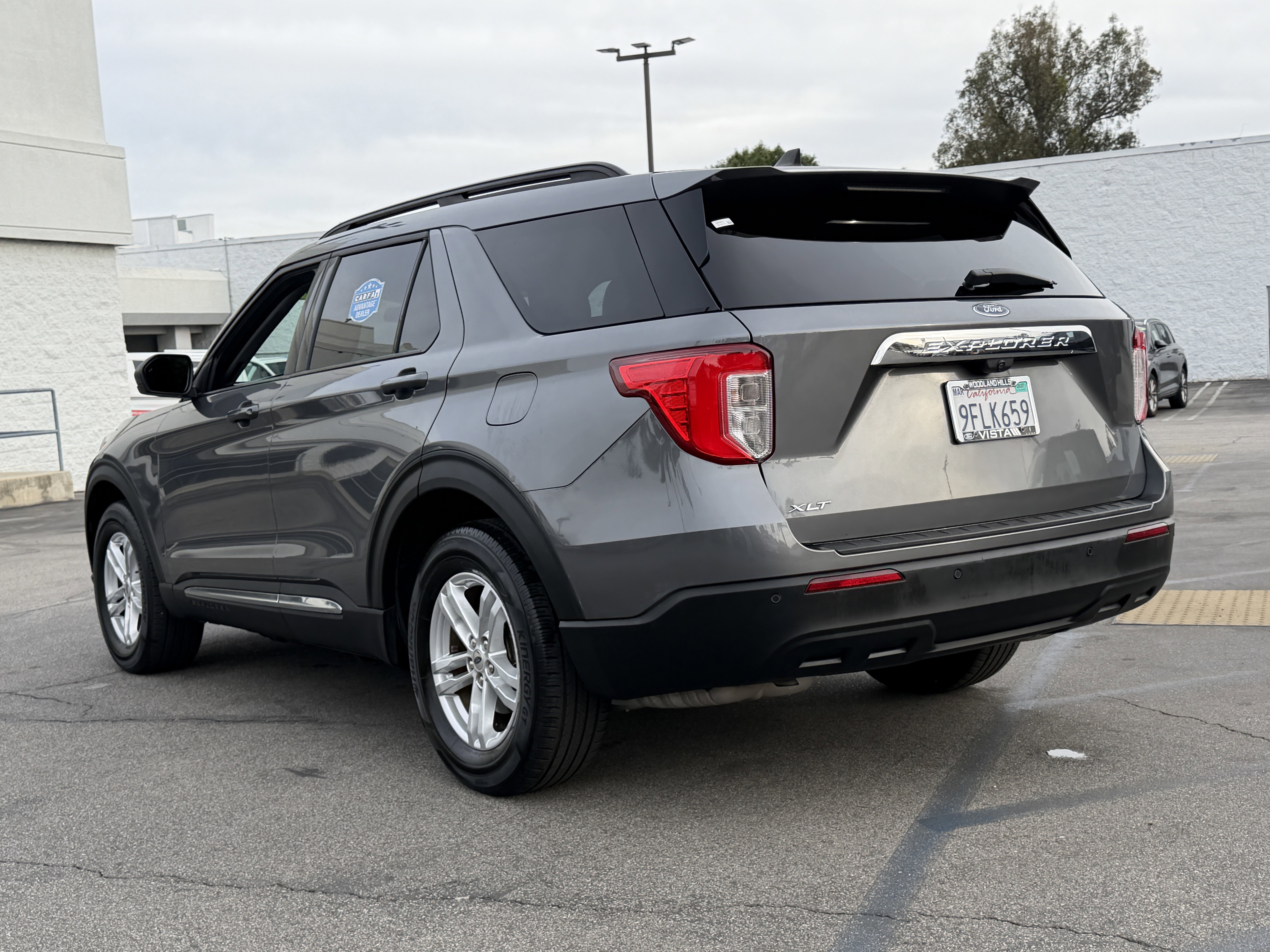 Certified 2022 Ford Explorer XLT RWD image 3