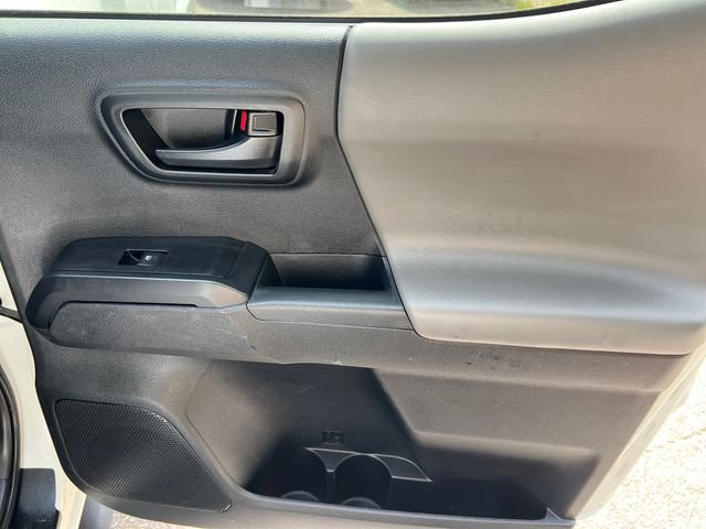 Used 2022 Toyota Tacoma SR w/ SR Convenience Package RWD image 18
