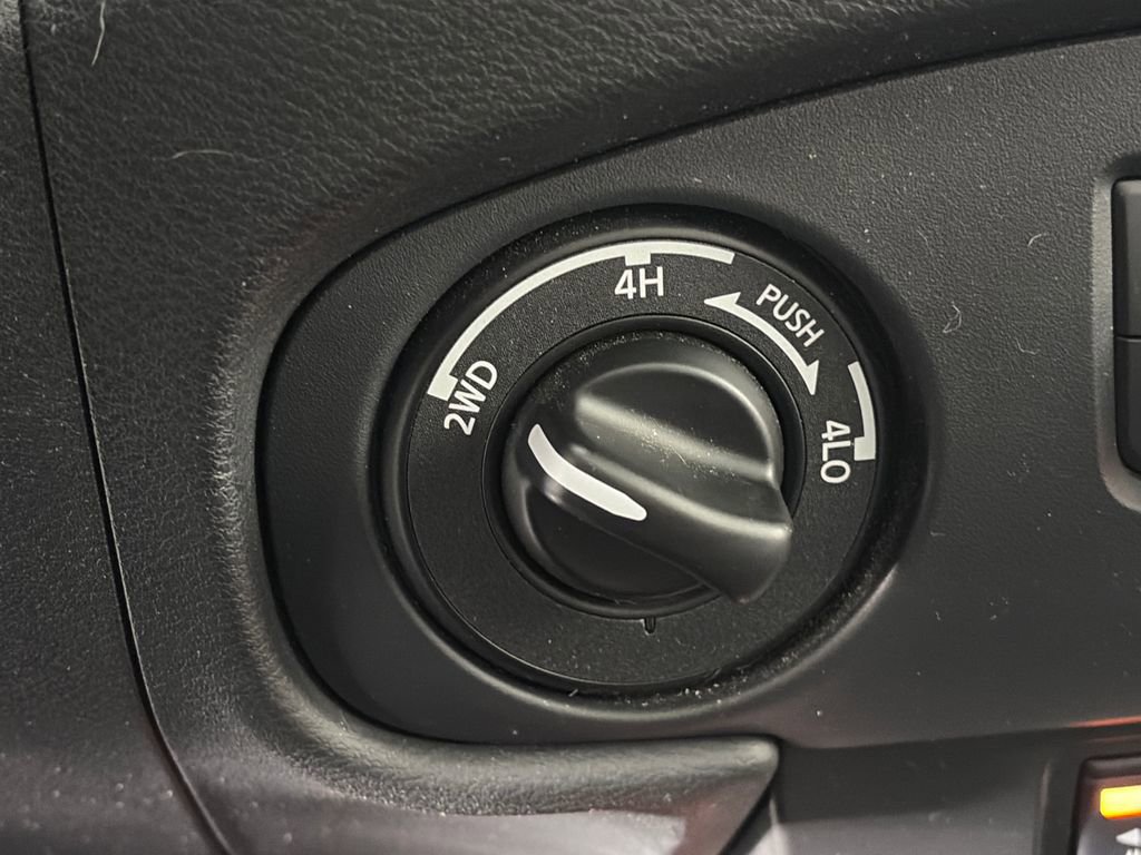 Used 2023 Nissan Frontier PRO-4X w/ Pro-4X Premium Package AWD/4WD image 23