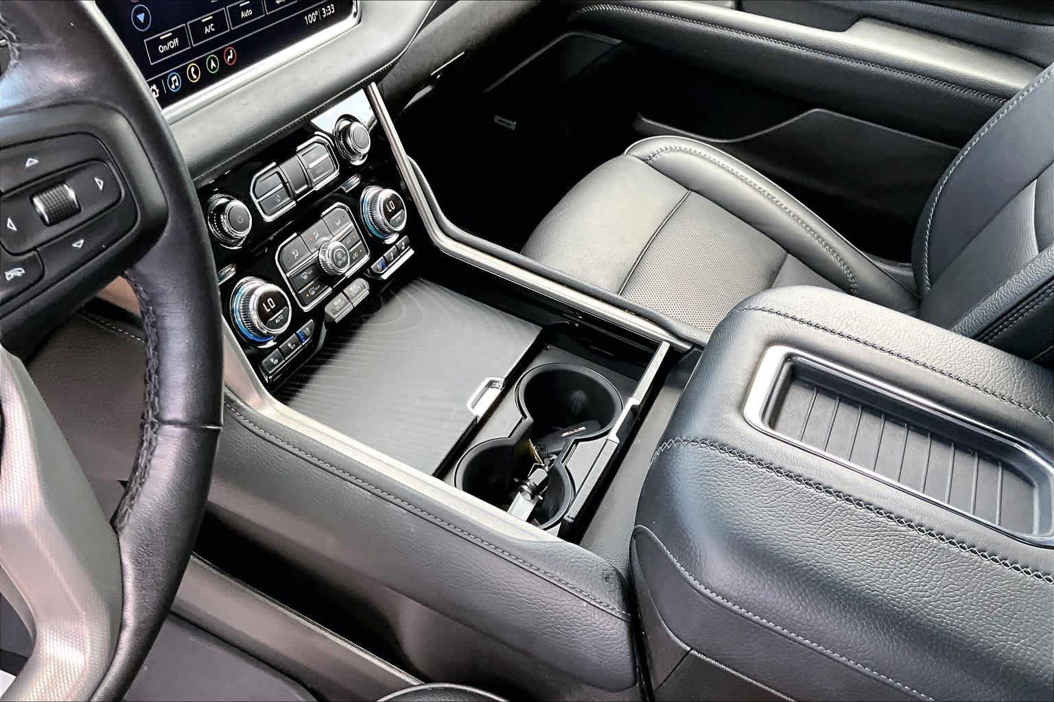 Used 2021 GMC Yukon Denali w/ LPO, Illumination Package RWD image 17
