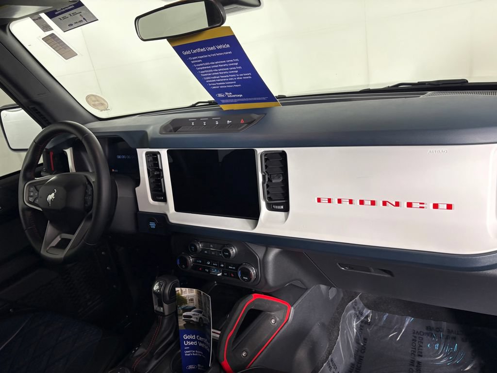 Certified 2025 Ford Bronco Heritage Edition AWD/4WD image 35