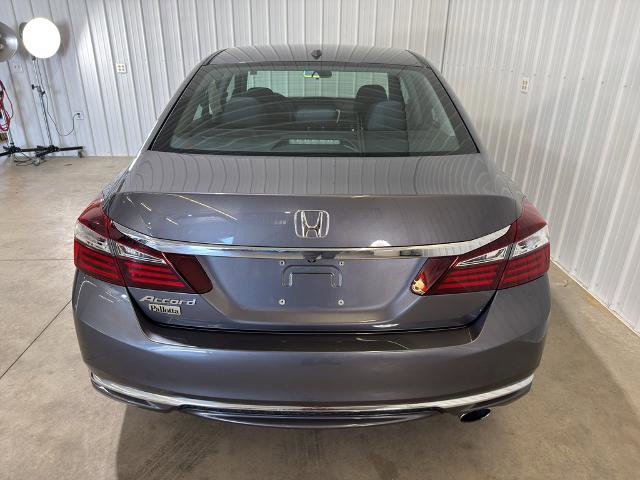 Used 2017 Honda Accord EX image 2
