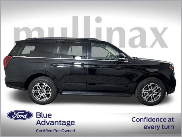 Certified 2025 Ford Expedition Active image 2