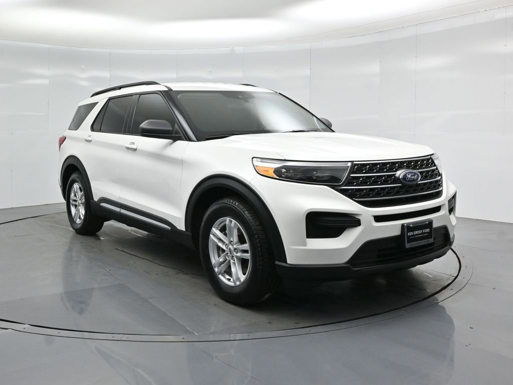 Certified 2023 Ford Explorer XLT image 7