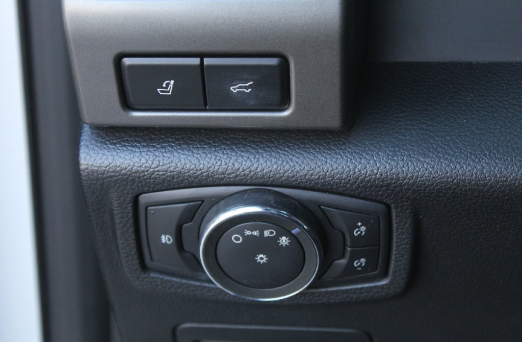 Certified 2021 Ford Expedition XLT RWD image 21