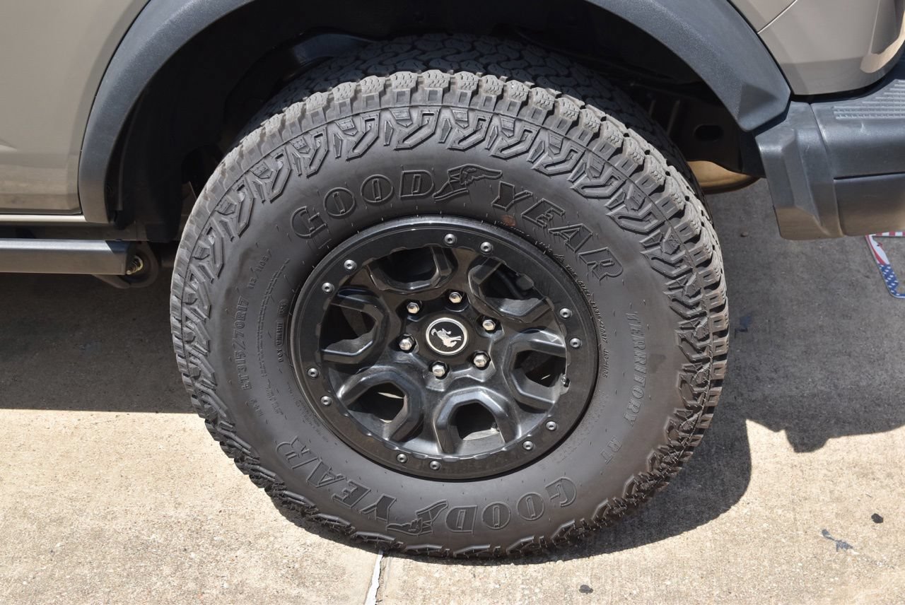 Certified 2025 Ford Bronco Badlands AWD/4WD image 9
