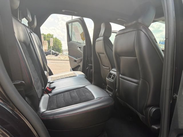 Certified 2024 Ford Edge ST-Line AWD/4WD image 14