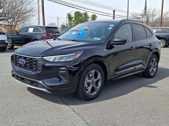 Certified 2024 Ford Escape ST-Line w/ Cold Weather Package FWD image 3