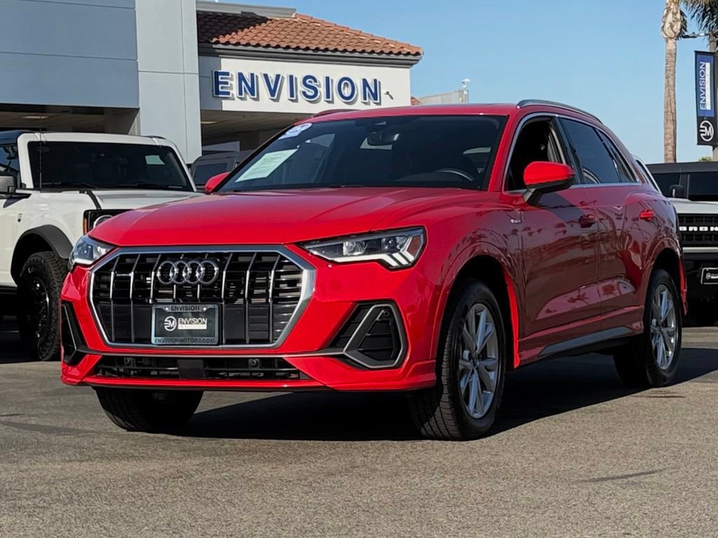 Used 2025 Audi Q3 2.0T Premium AWD/4WD image 4