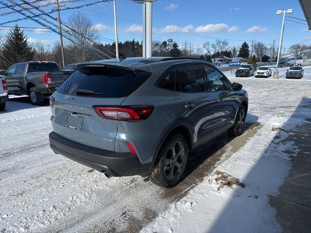 Certified 2025 Ford Escape ST-Line Select image 3