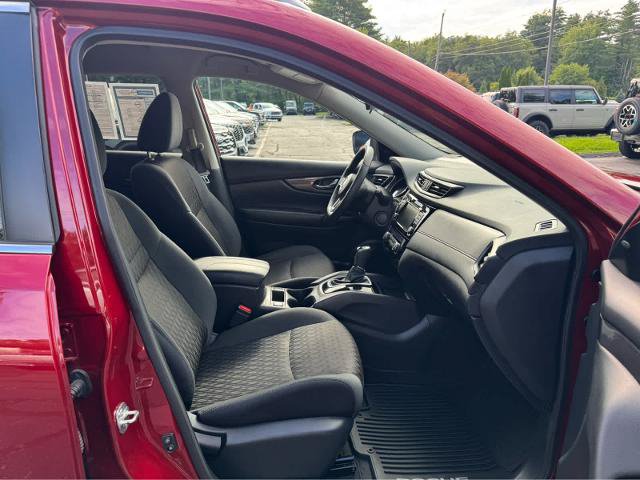 Used 2019 Nissan Rogue SV AWD/4WD image 13