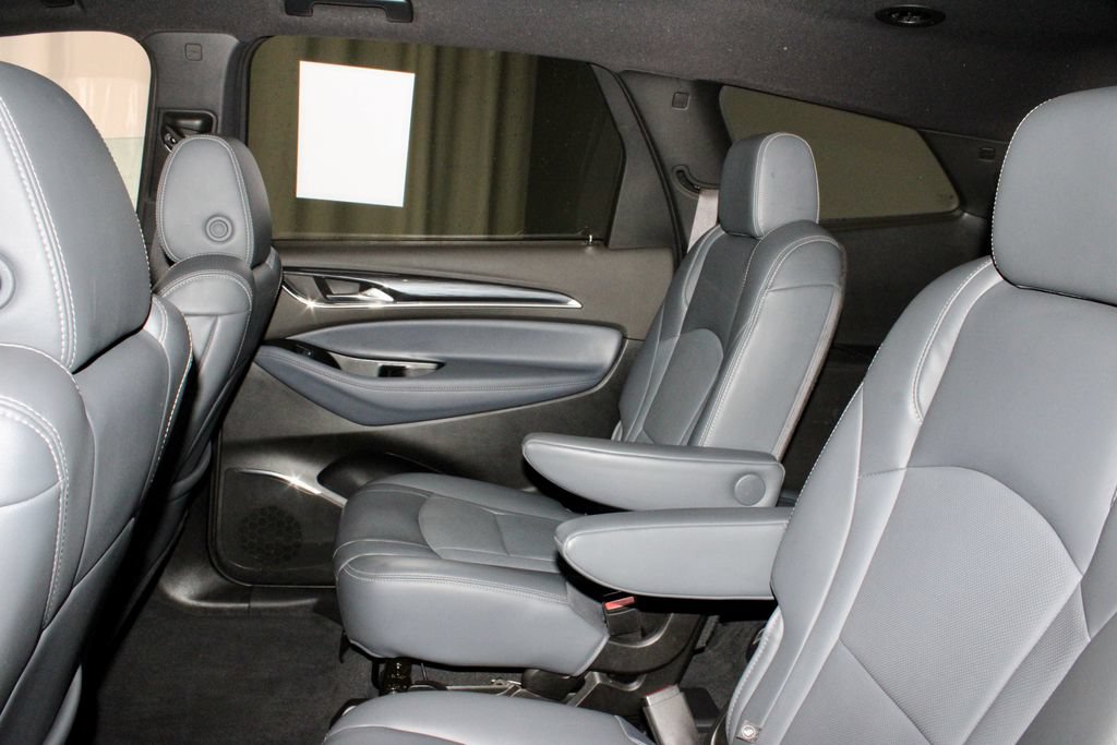 Used 2024 Buick Enclave Premium AWD/4WD image 22