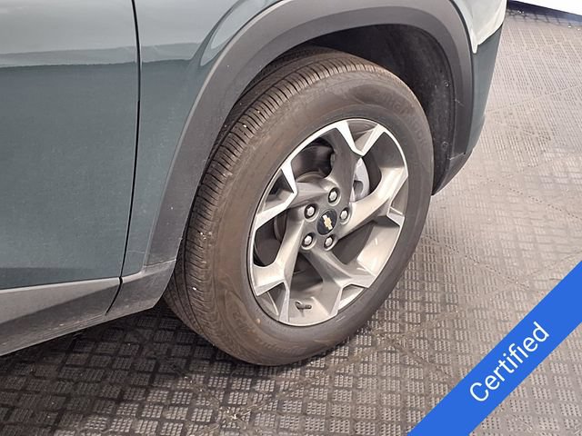 Used 2025 Chevrolet Trax LT w/ Driver Confidence Package FWD image 29