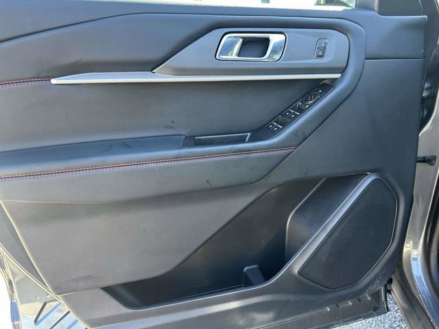Certified 2025 Ford Explorer ST-Line image 16