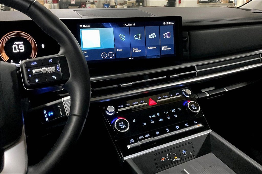 Used 2025 Hyundai Santa Fe SEL image 8